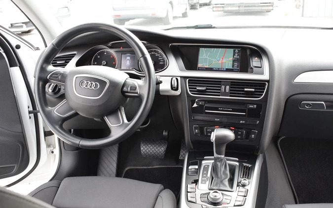 Audi A4 cena 45800 przebieg: 234193, rok produkcji 2015 z Chełmża małe 529